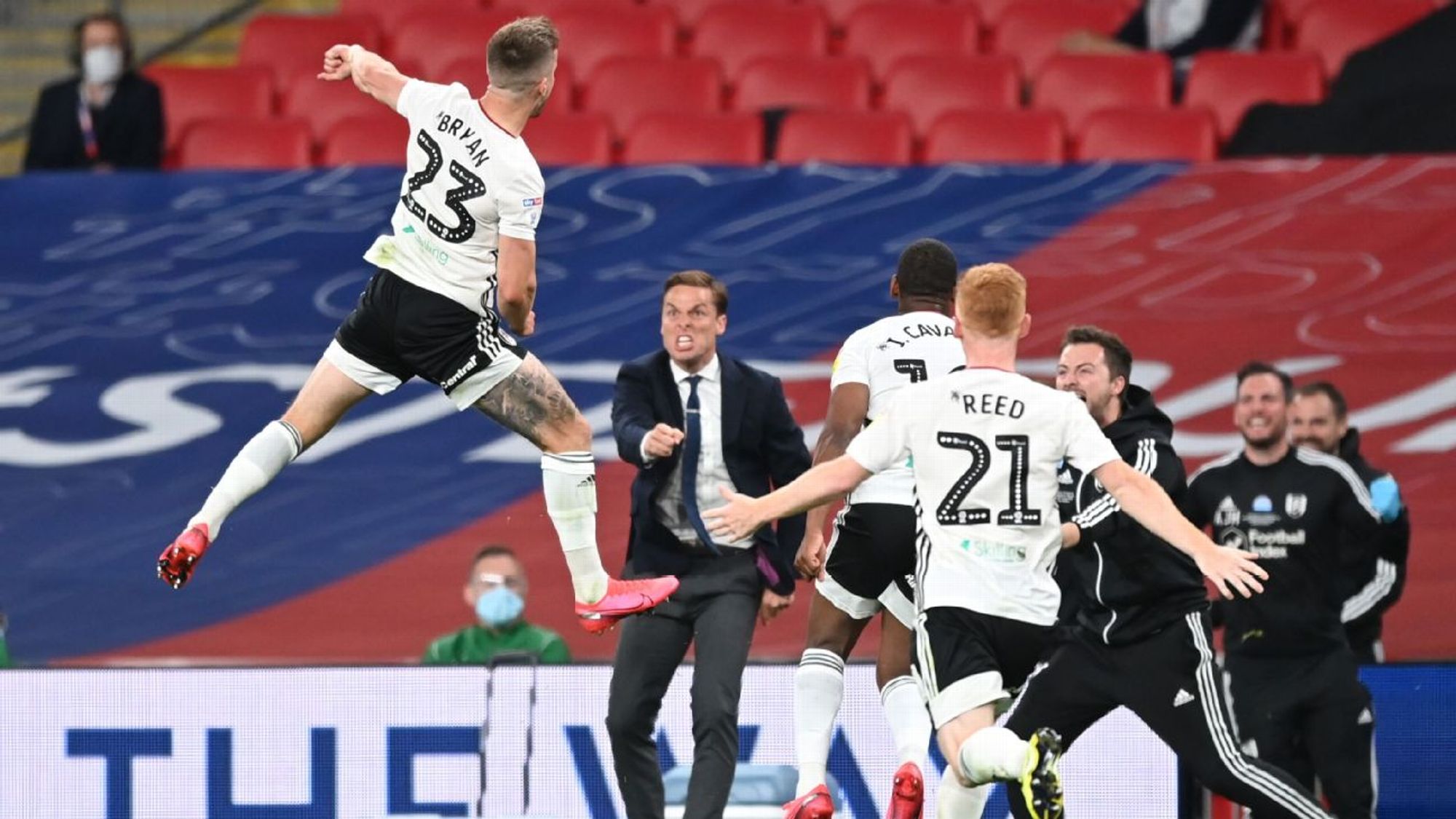 备受瞩目 备受瞩目